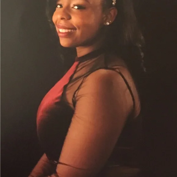 Burgundy medium dress - Picture 6 of 7